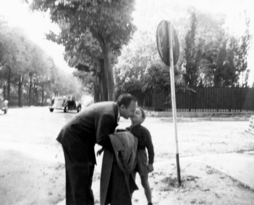 1953.10.11TinoRossiEtLaurentRossiNeuillySurSeine