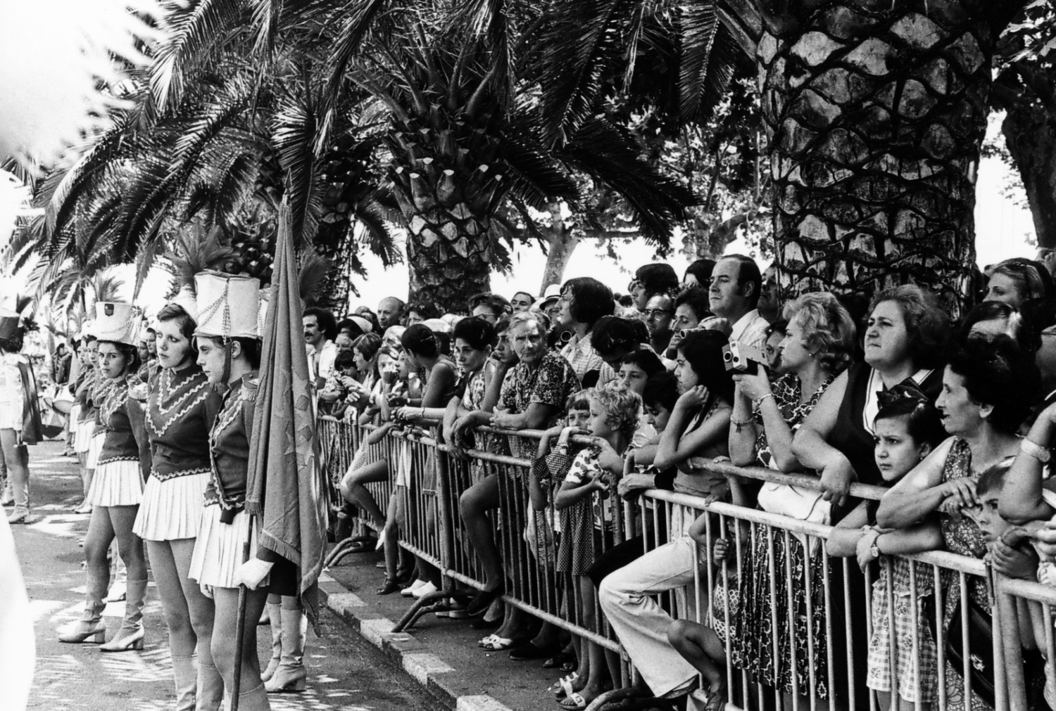 1973.08.14TinoRossiBalconMairieAjaccioNum003