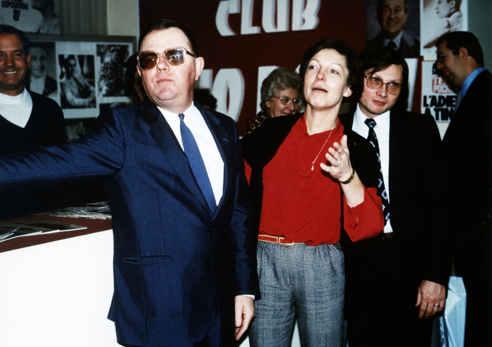 1984.11.11FoireDeLilleStandClubTinoRossiNum002