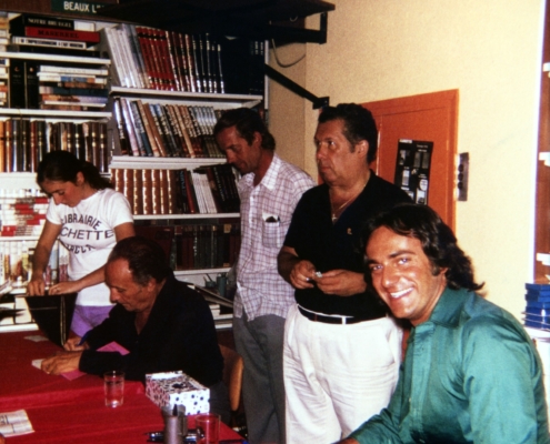 1974.08.09TinoRossiDedicaceLibrairieHachetteAjaccioNum06