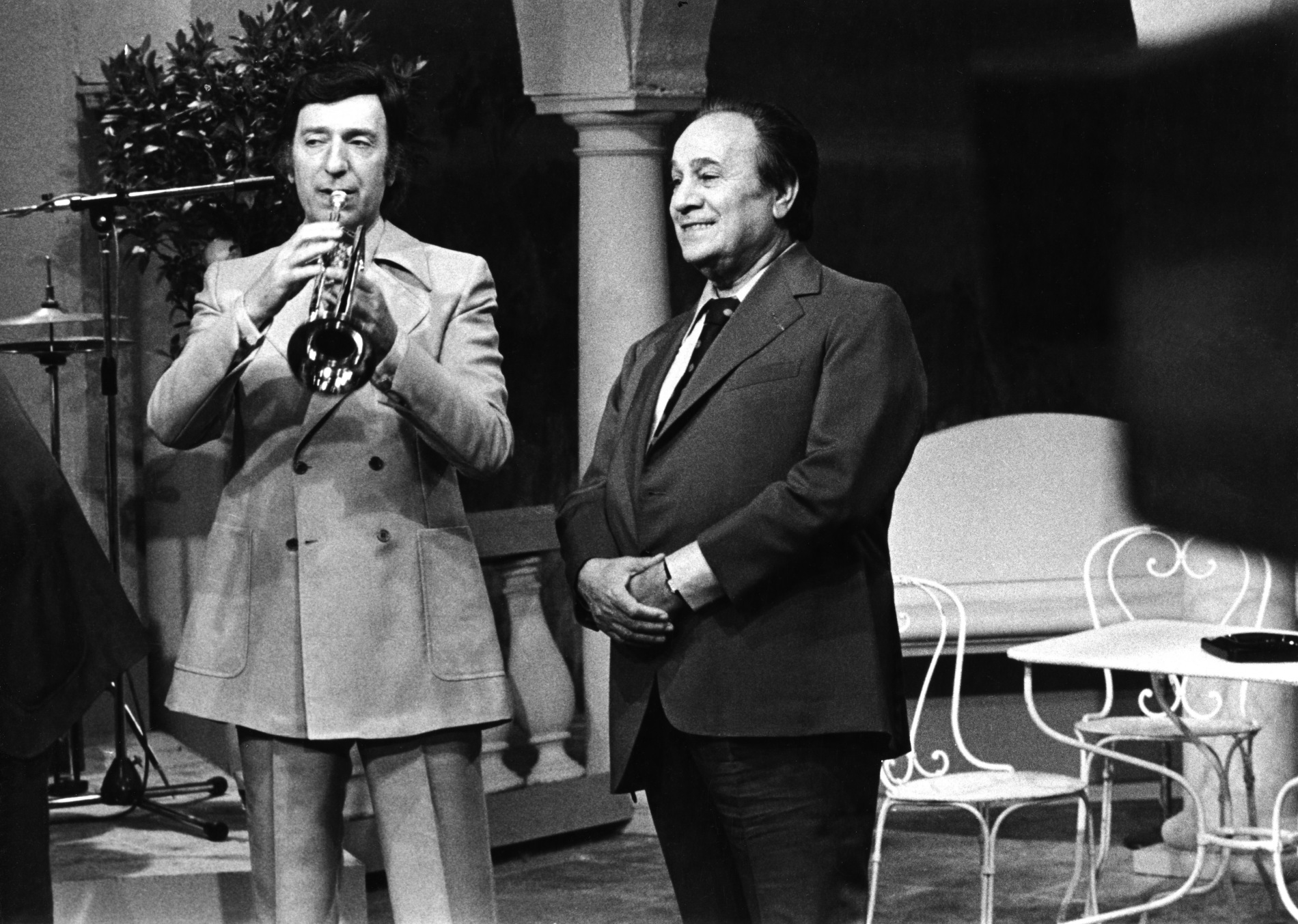 1975.04.29HierAujourdhuiDemainTinoRossiTV005