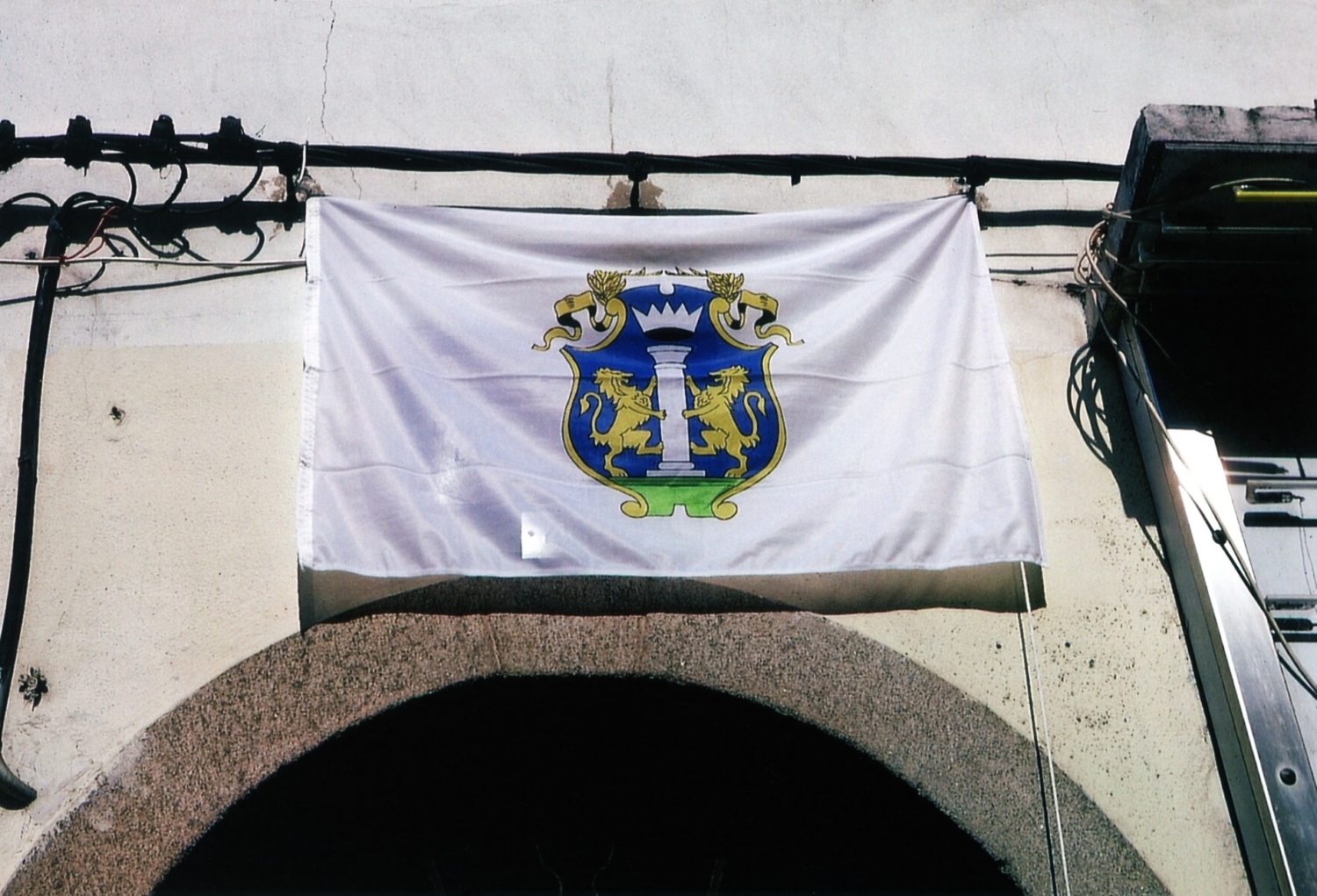 1985.08.03InaugPlaqueMaisonNataleTinoRossiS1Num006