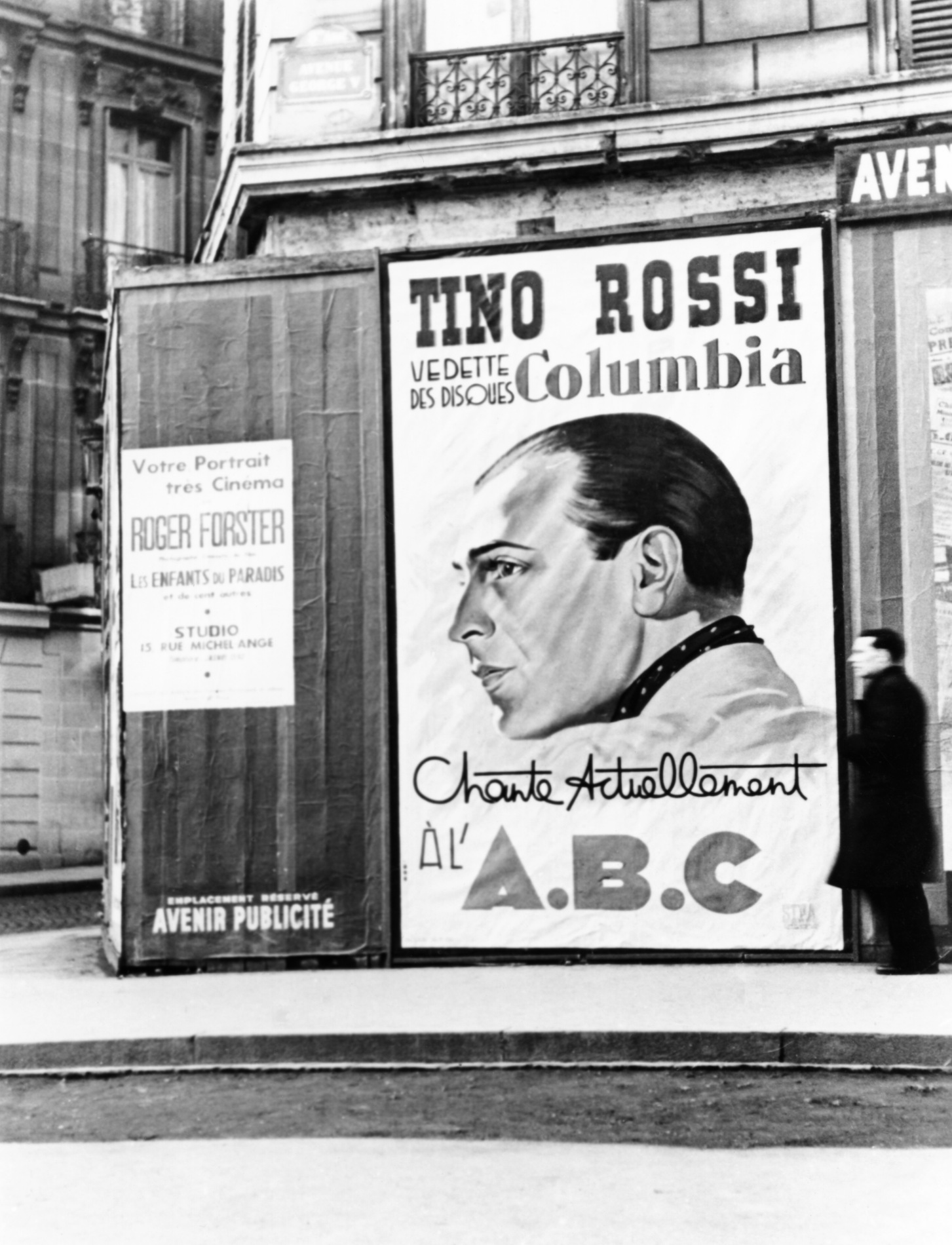 1946.03PubliciteAvenueGeorgeVParisTinoRossiABC
