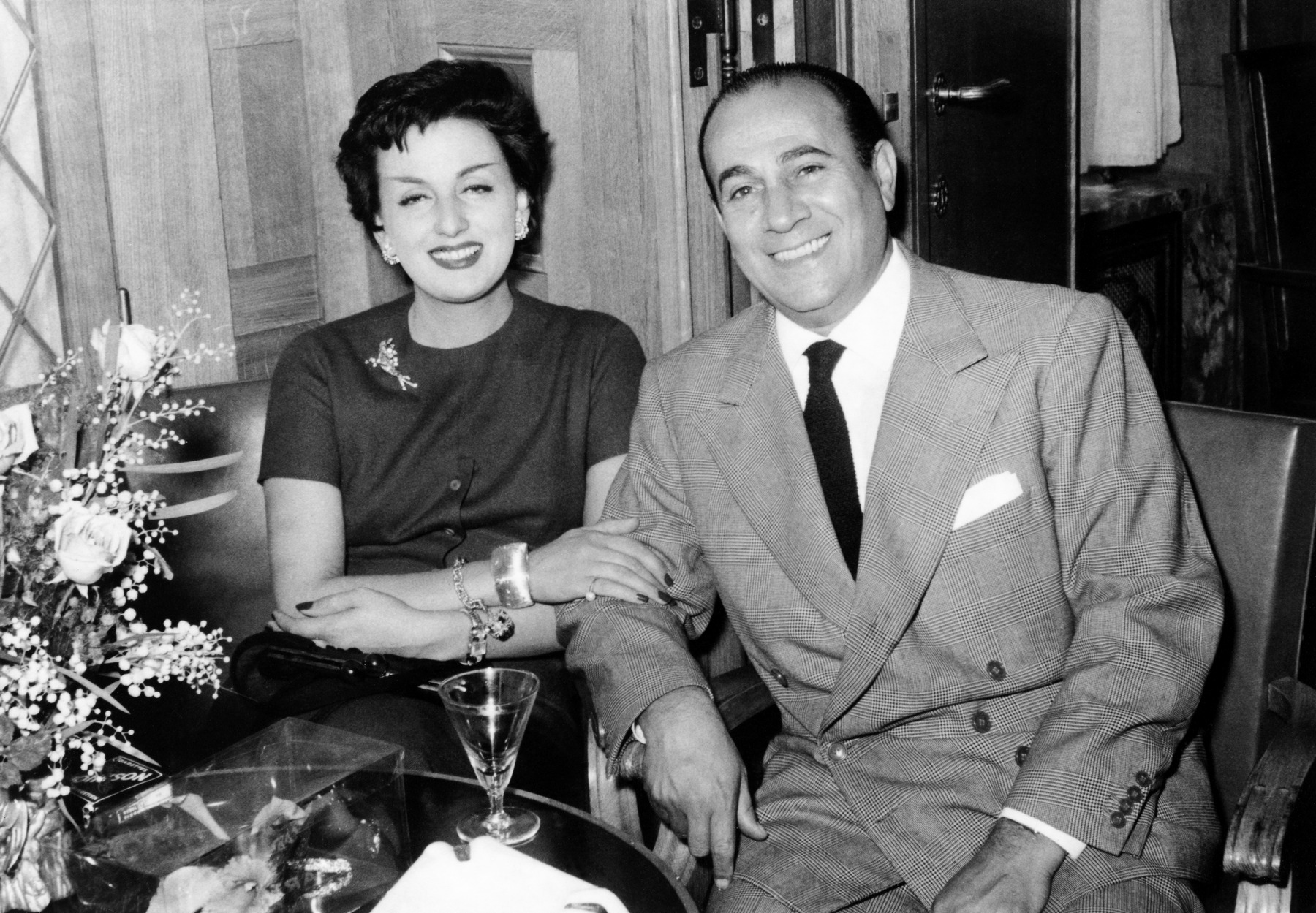 1949.05TinoRossiHoeylaertHotelNum001