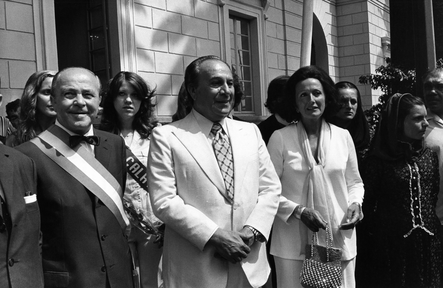 1973.08.14TinoRossiPerronHotelDeVilleAjaccioNum001