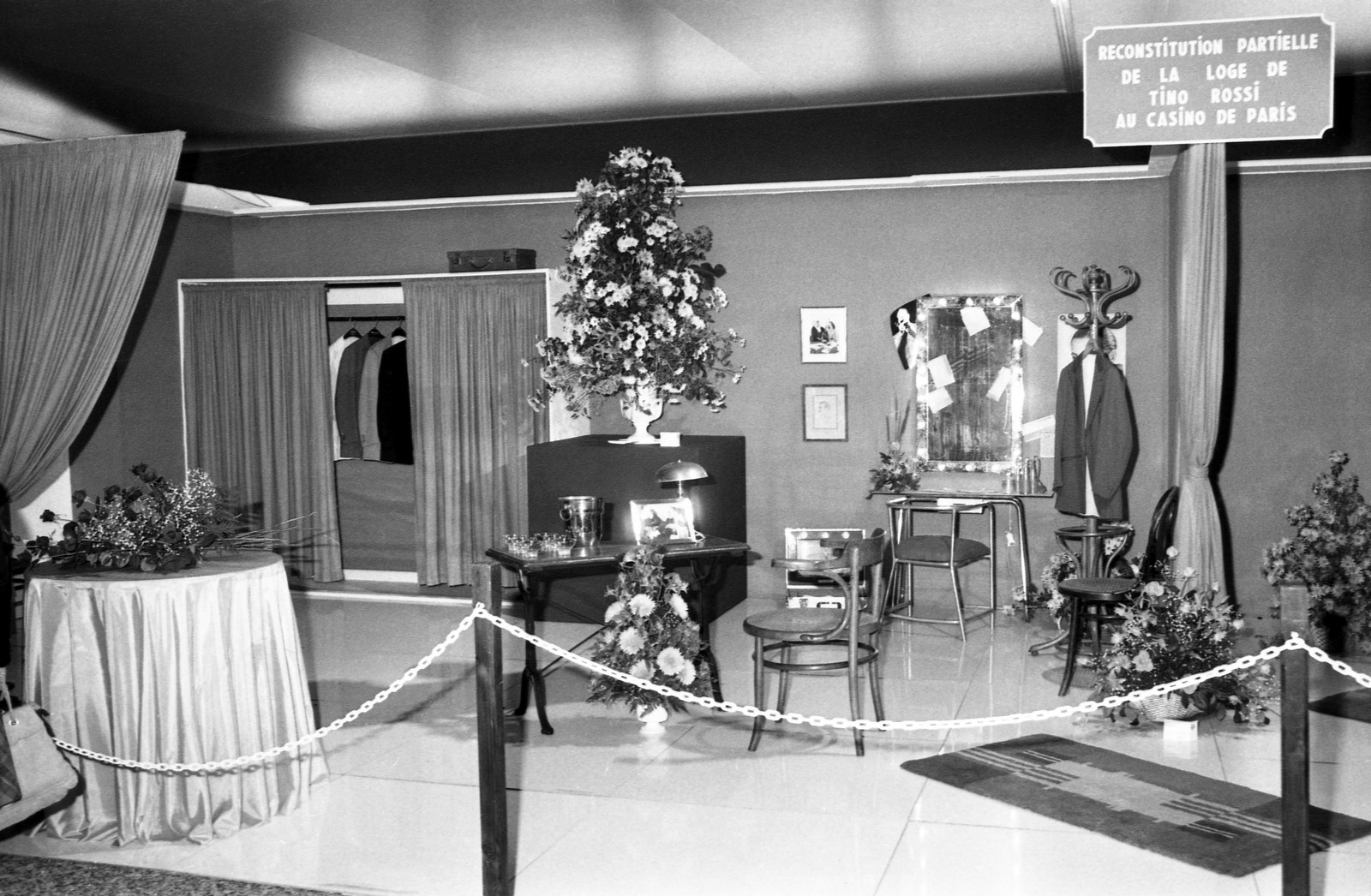 1984.11FoireDeLilleExpositionTinoRossiSerieANum007