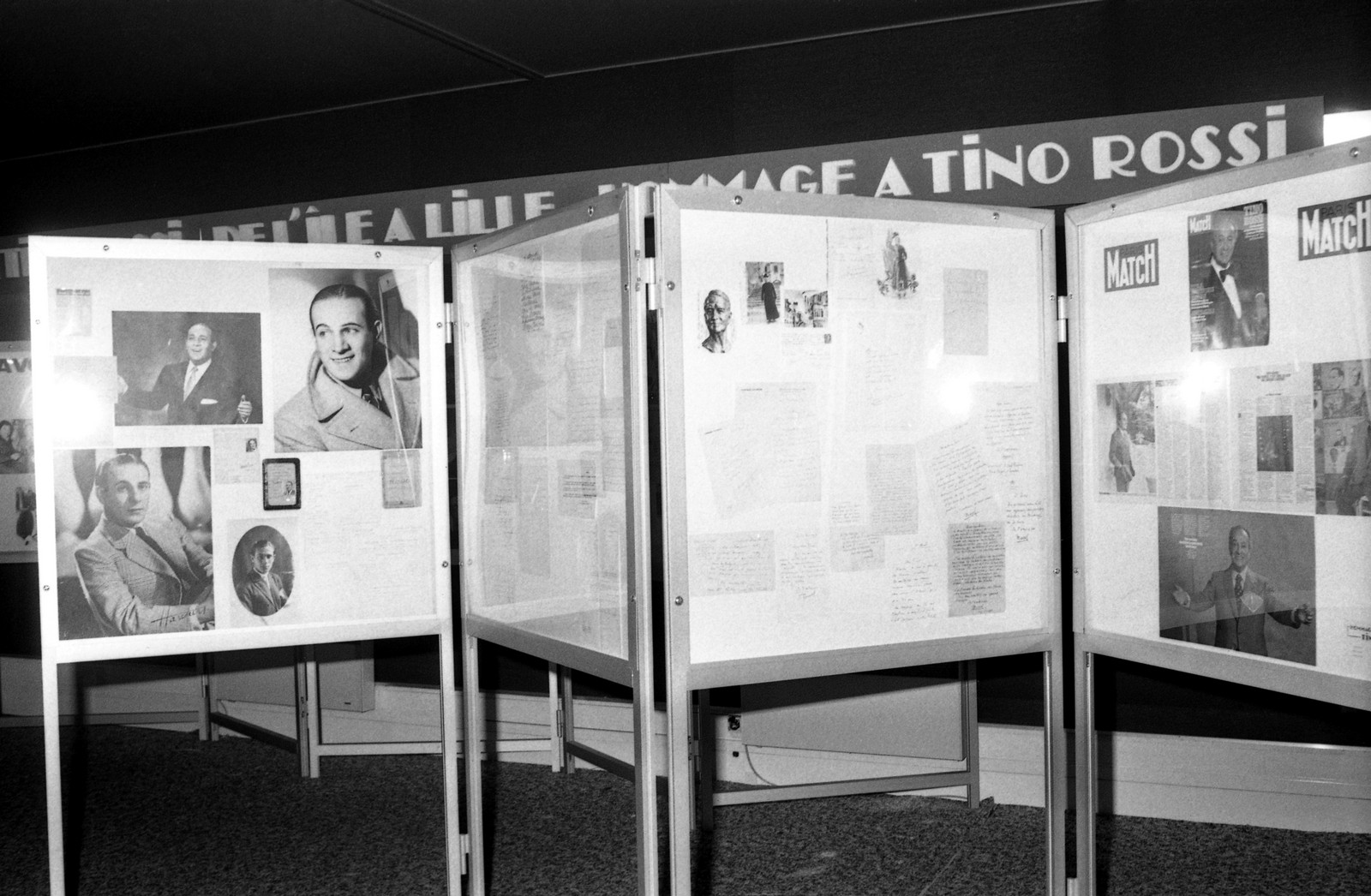 1984.11FoireDeLilleExpositionTinoRossiSerieANum027