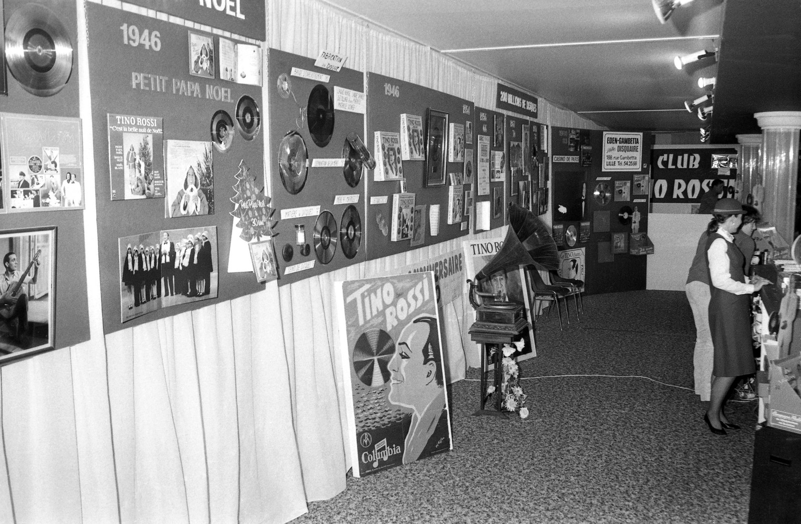 1984.11FoireDeLilleExpositionTinoRossiSerieBNum009