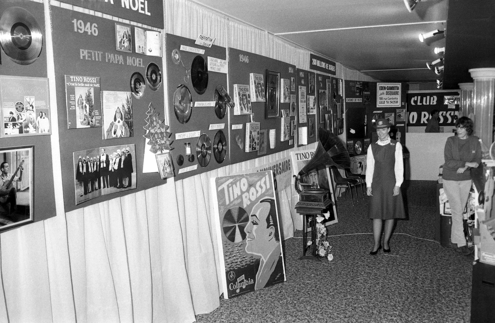 1984.11FoireDeLilleExpositionTinoRossiSerieBNum010