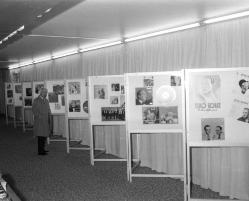 1984.11FoireDeLilleExpositionTinoRossiSerieBNum012